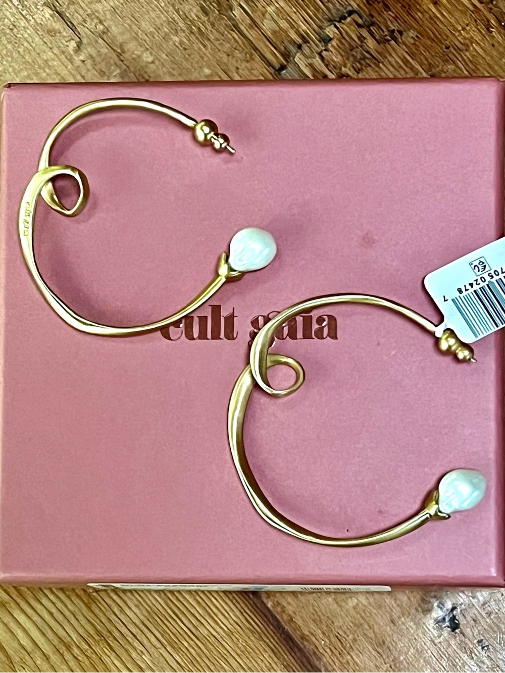 NWT Cult Gaia Rena Spiral Pearl Earrings